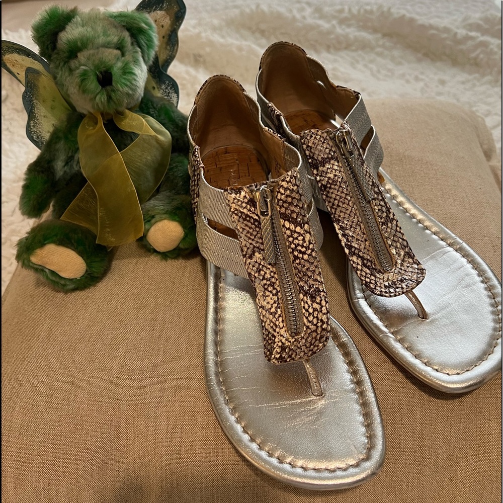 Donald Pliner sandal